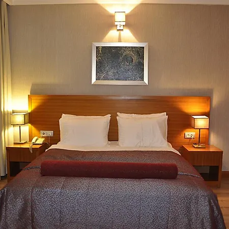 Otel Dragos Island