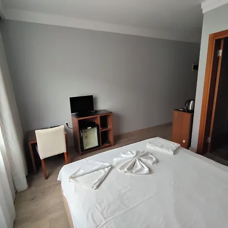 Ξενοδοχείο Dragos Island 2*