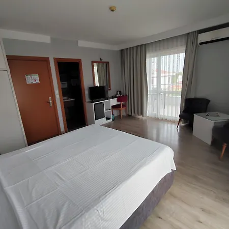 Dragos Island Hotel 2*