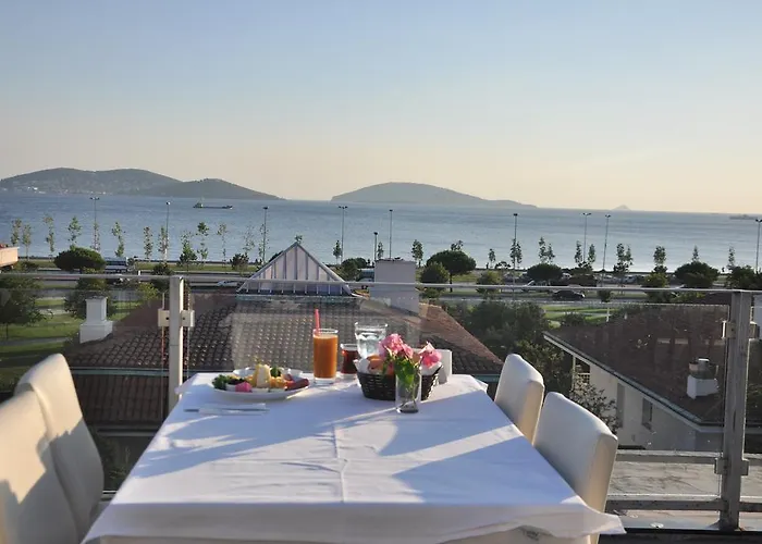 Dragos Island فندق 2*